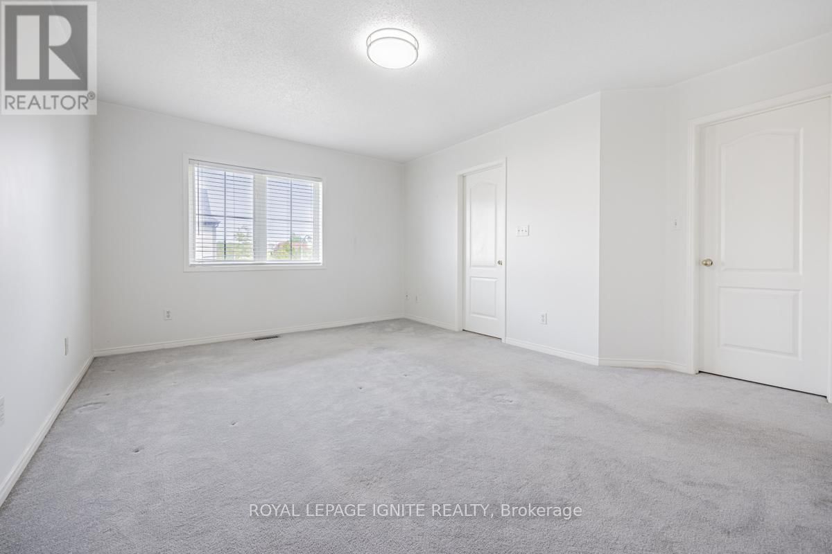 76 TANSLEY CRESCENT Image 24