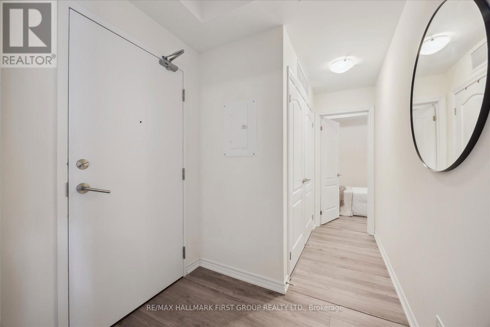 402 - 670 GORDON STREET Image 4