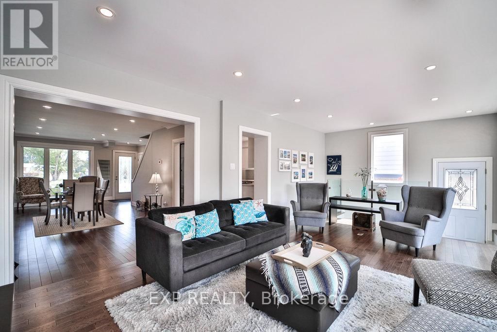 42 TOWER DRIVE Image 12