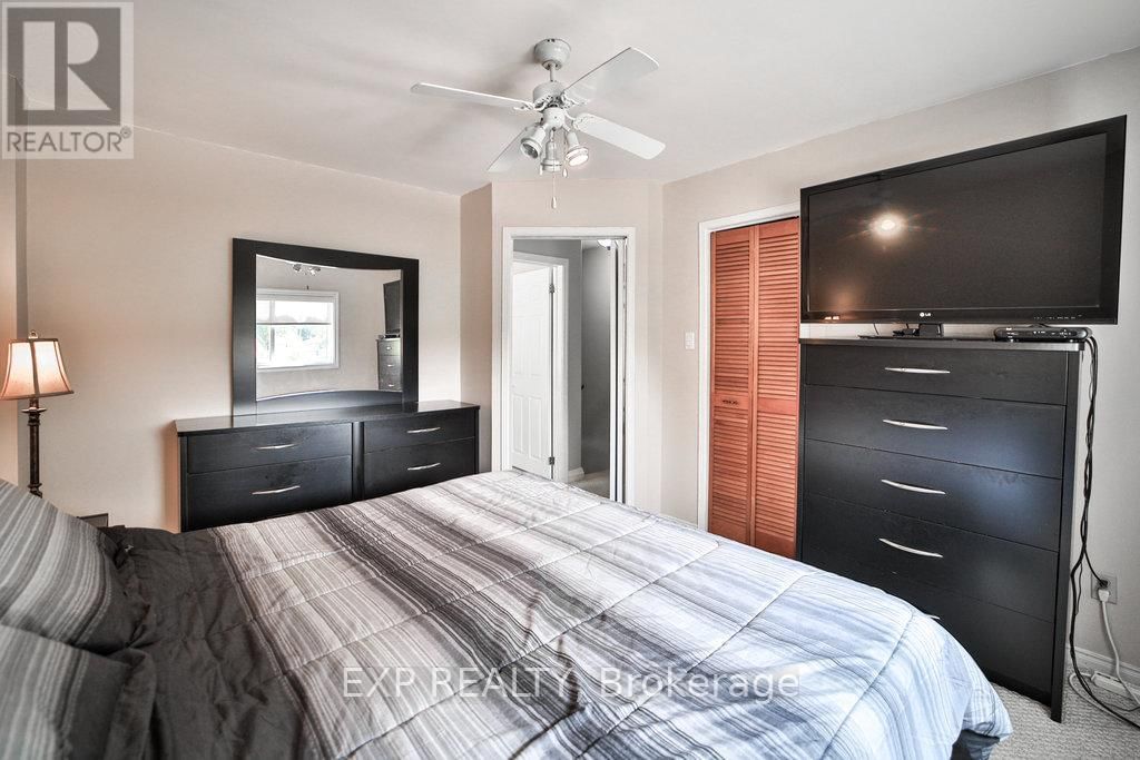 42 TOWER DRIVE Image 22