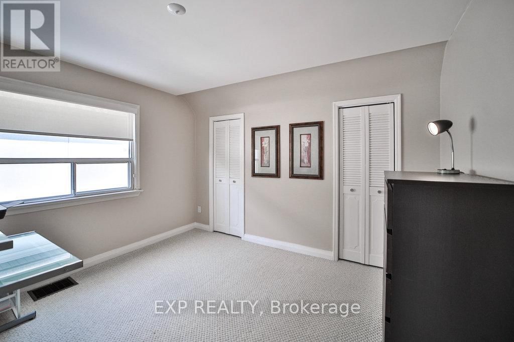42 TOWER DRIVE Image 32