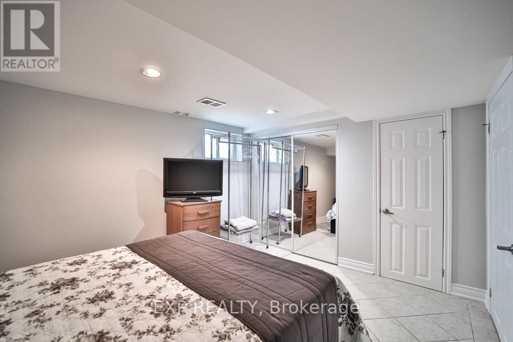 42 TOWER DRIVE Image 37