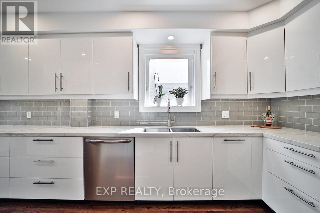 42 TOWER DRIVE Image 9