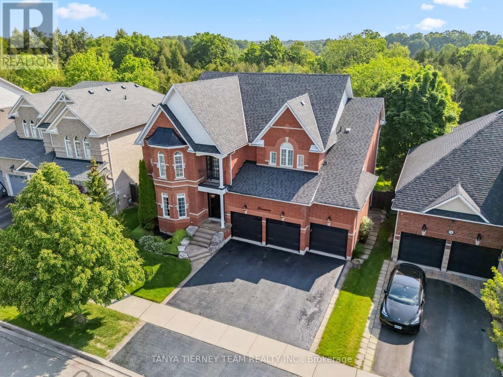 17 COVINGTON DRIVE Image 1