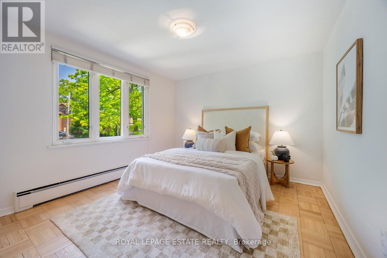 4 - 21 BENLAMOND AVENUE Image 35