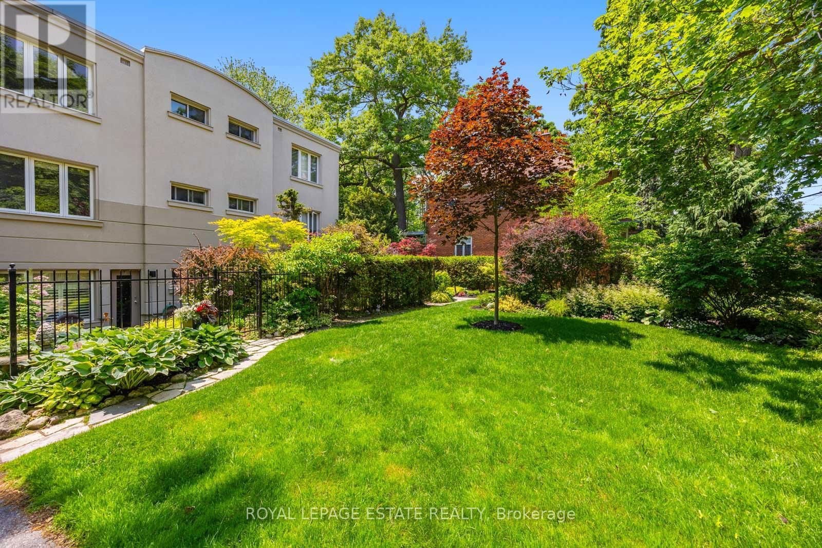4 - 21 BENLAMOND AVENUE Image 6