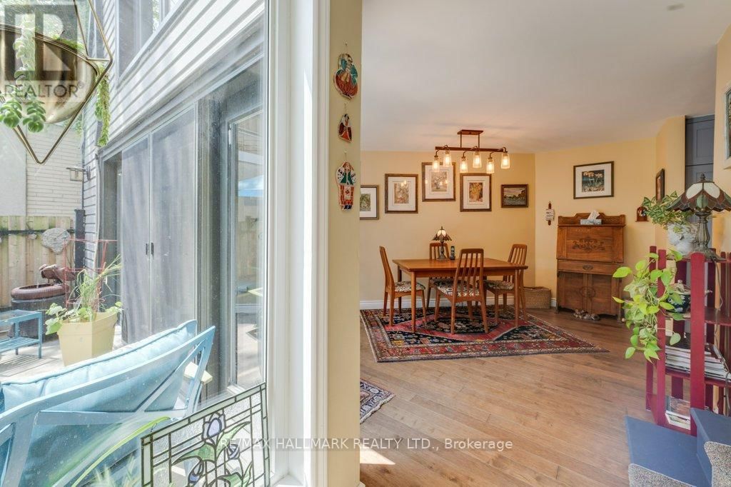 2 - 2366 QUEEN STREET EAST Image 6