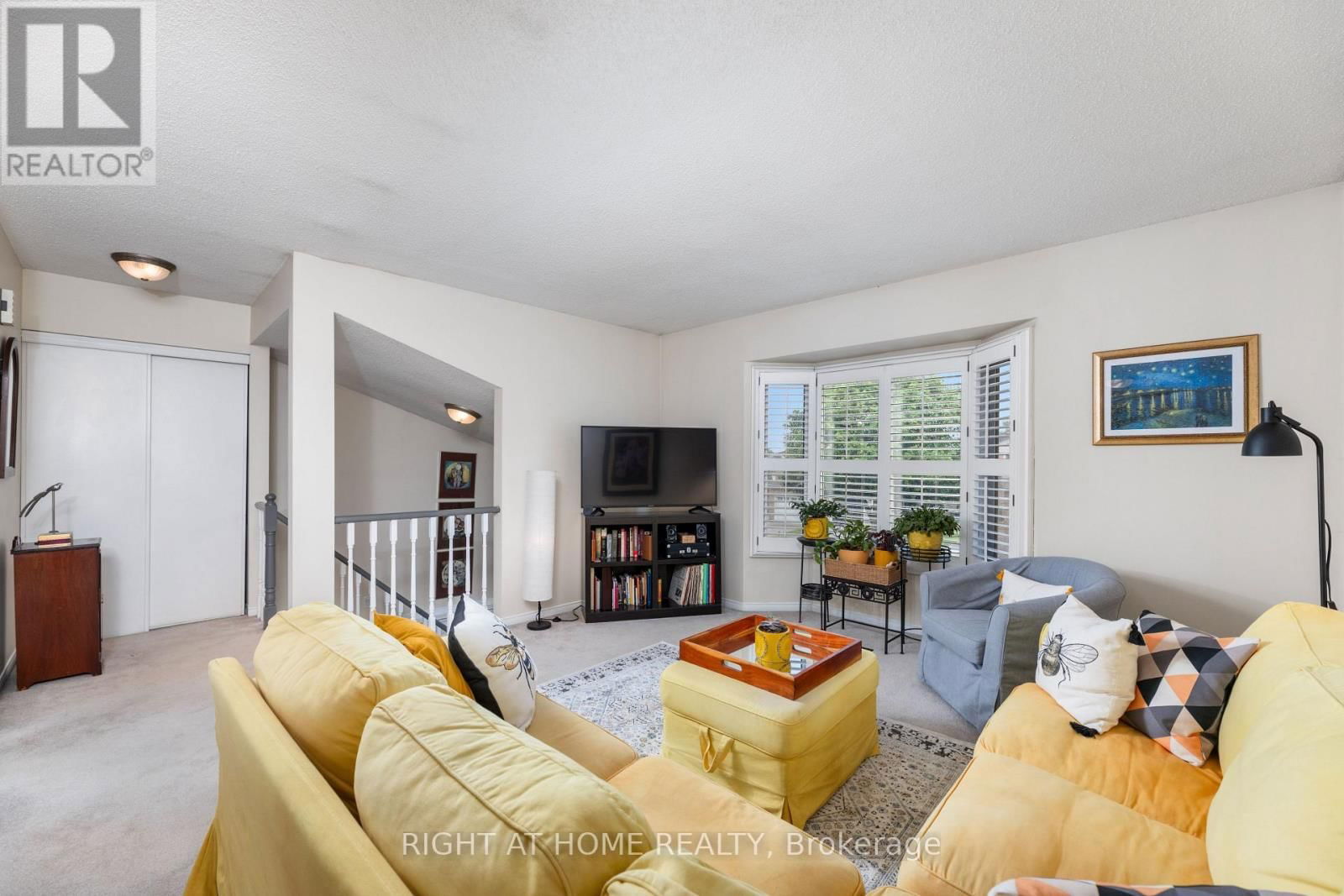 809 BENNETT CRESCENT Image 13
