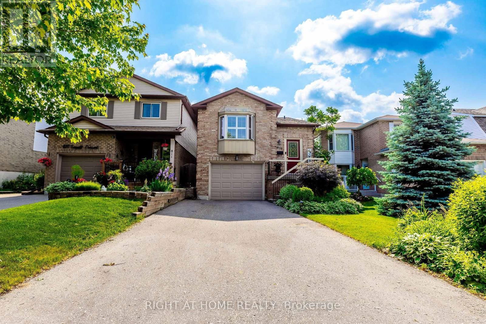 809 BENNETT CRESCENT Image 2