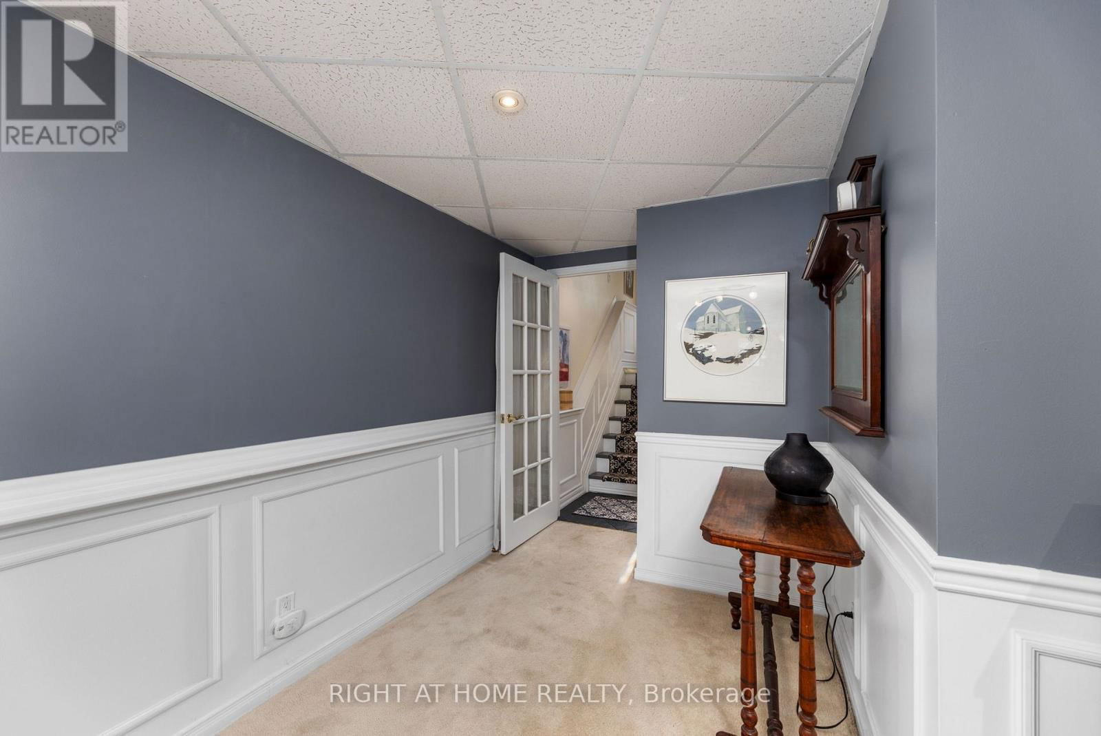 809 BENNETT CRESCENT Image 36