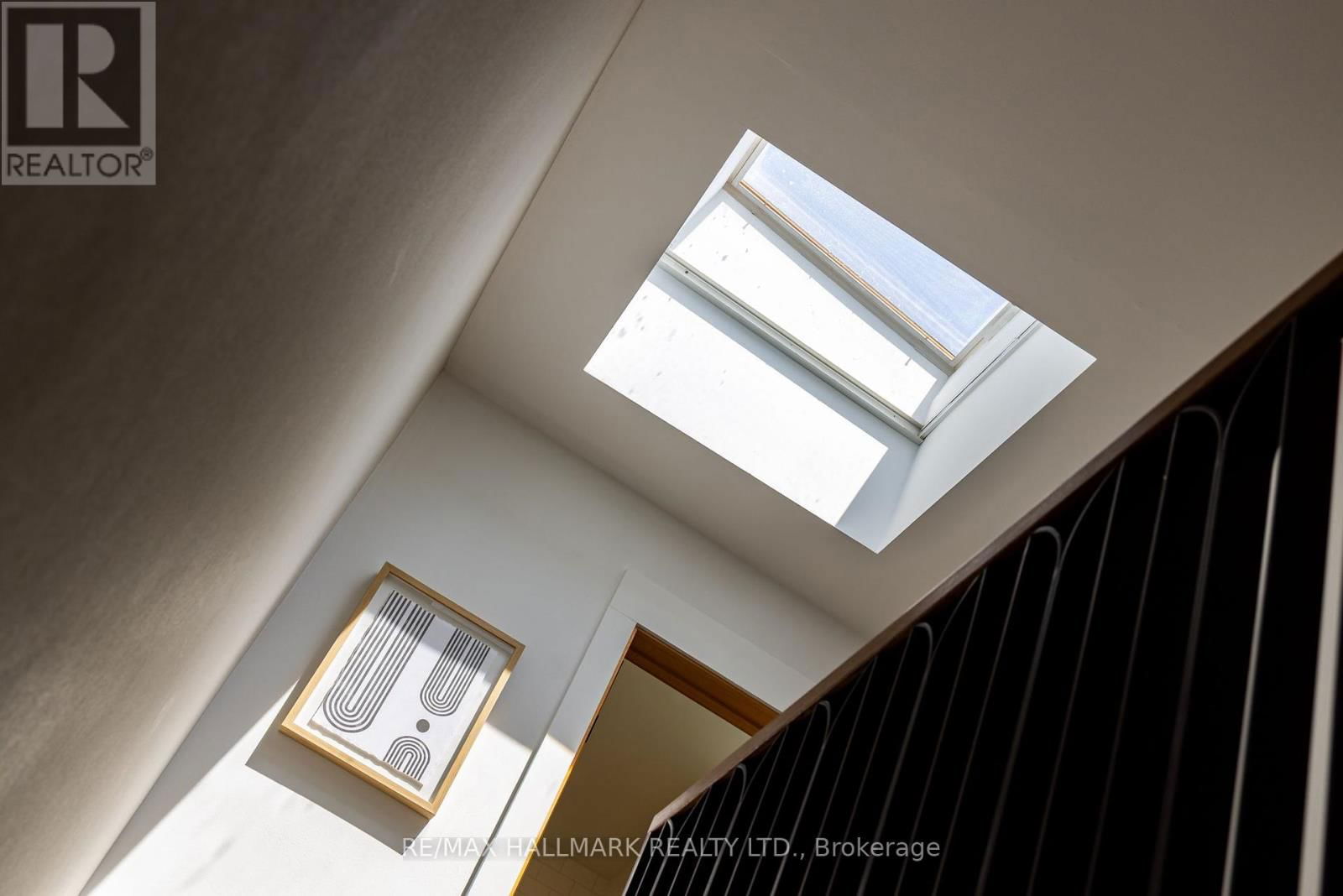 57 RAVINA CRESCENT Image 20