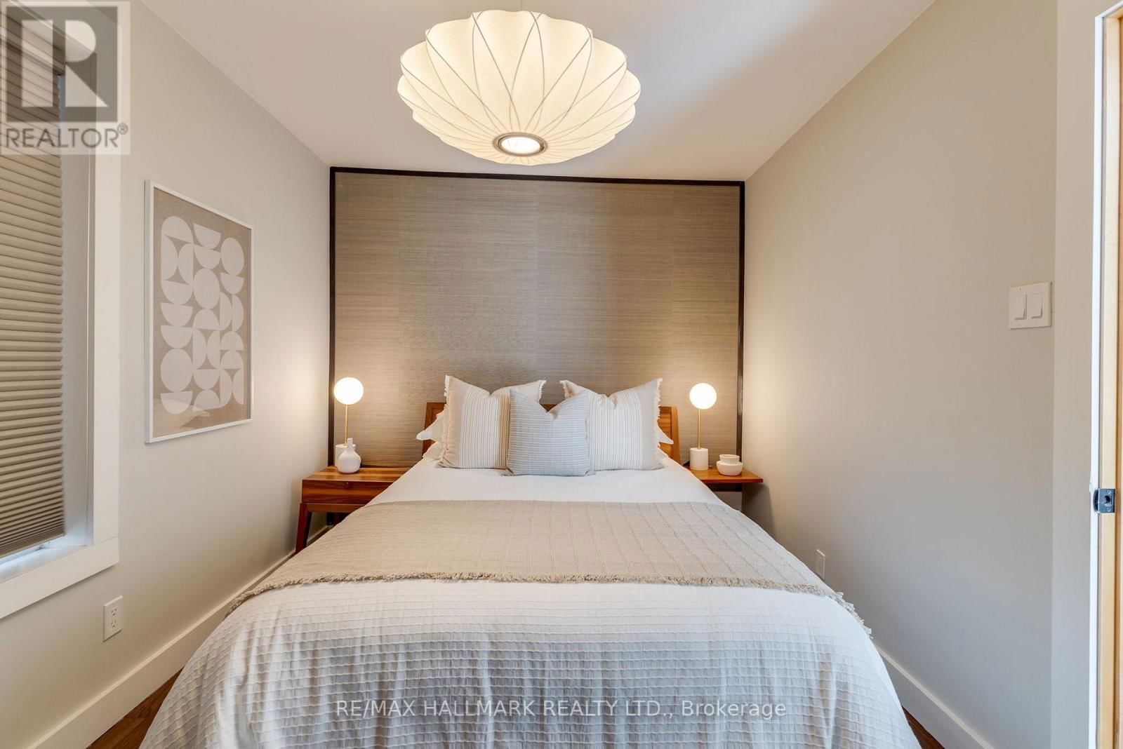 57 RAVINA CRESCENT Image 30