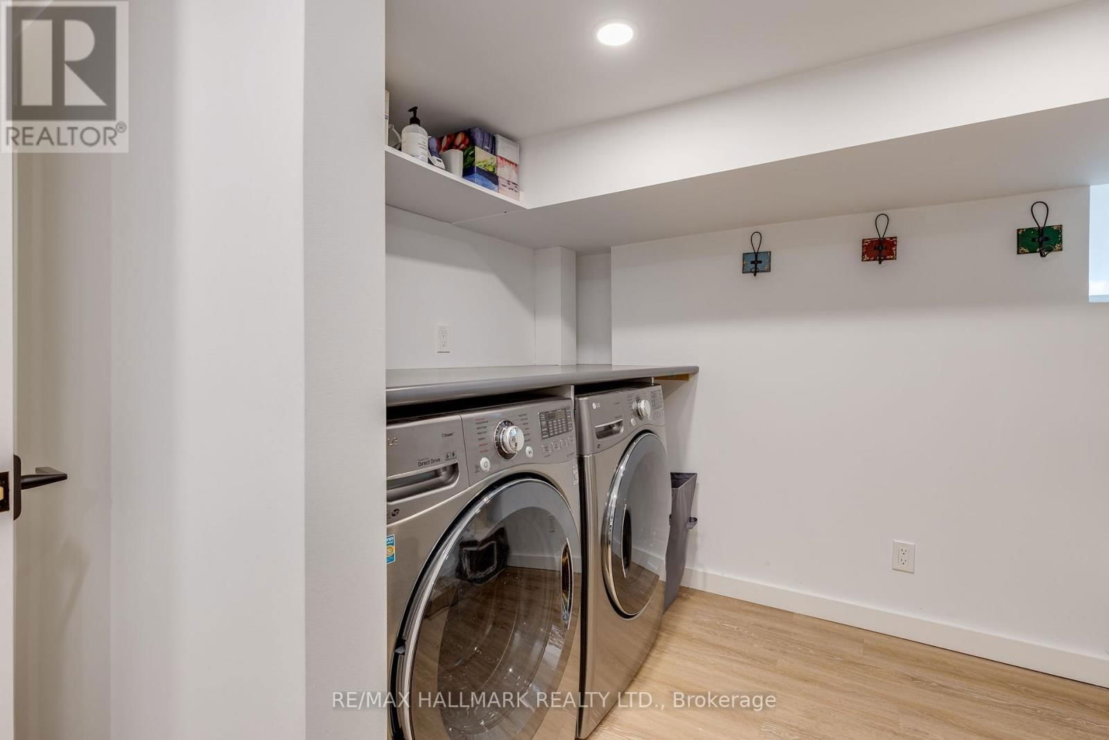 57 RAVINA CRESCENT Image 35