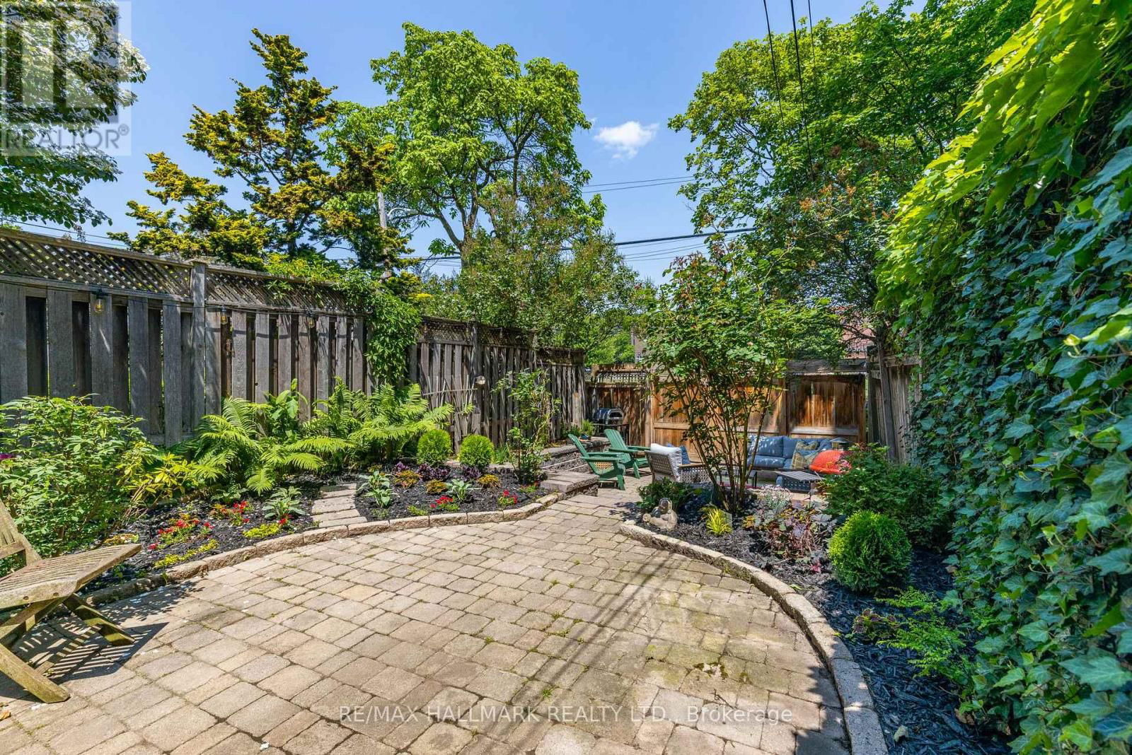 57 RAVINA CRESCENT Image 37