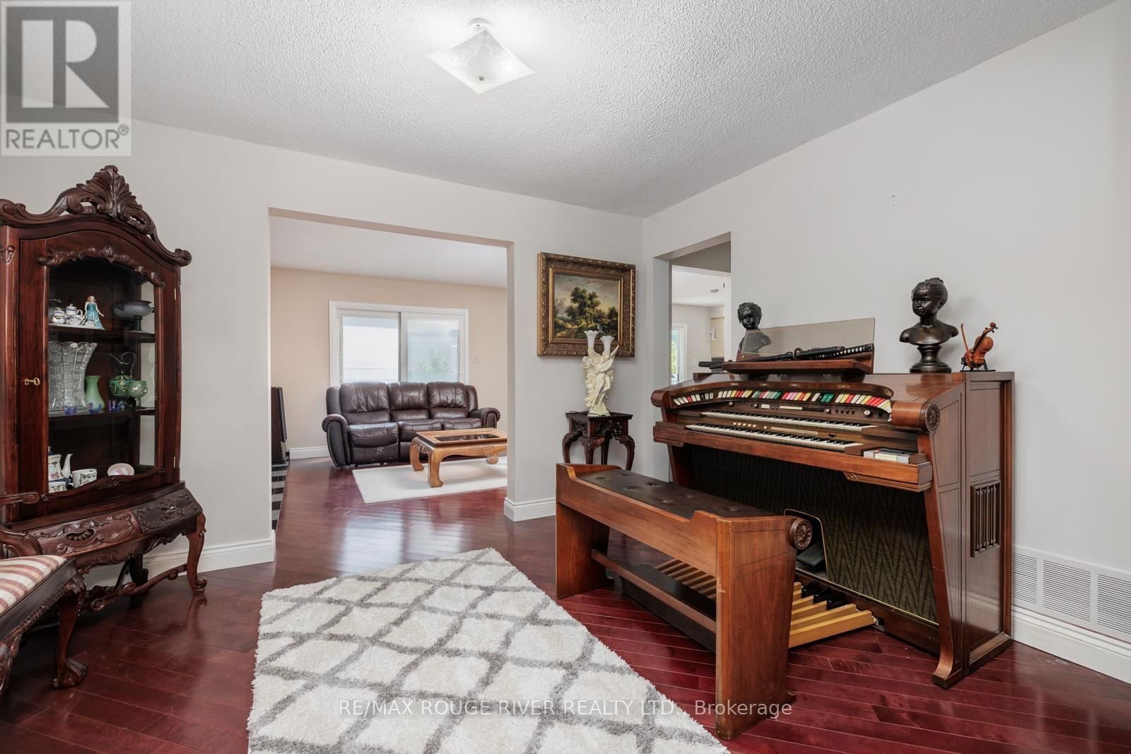 1106 RIDGE VALLEY DRIVE Image 10