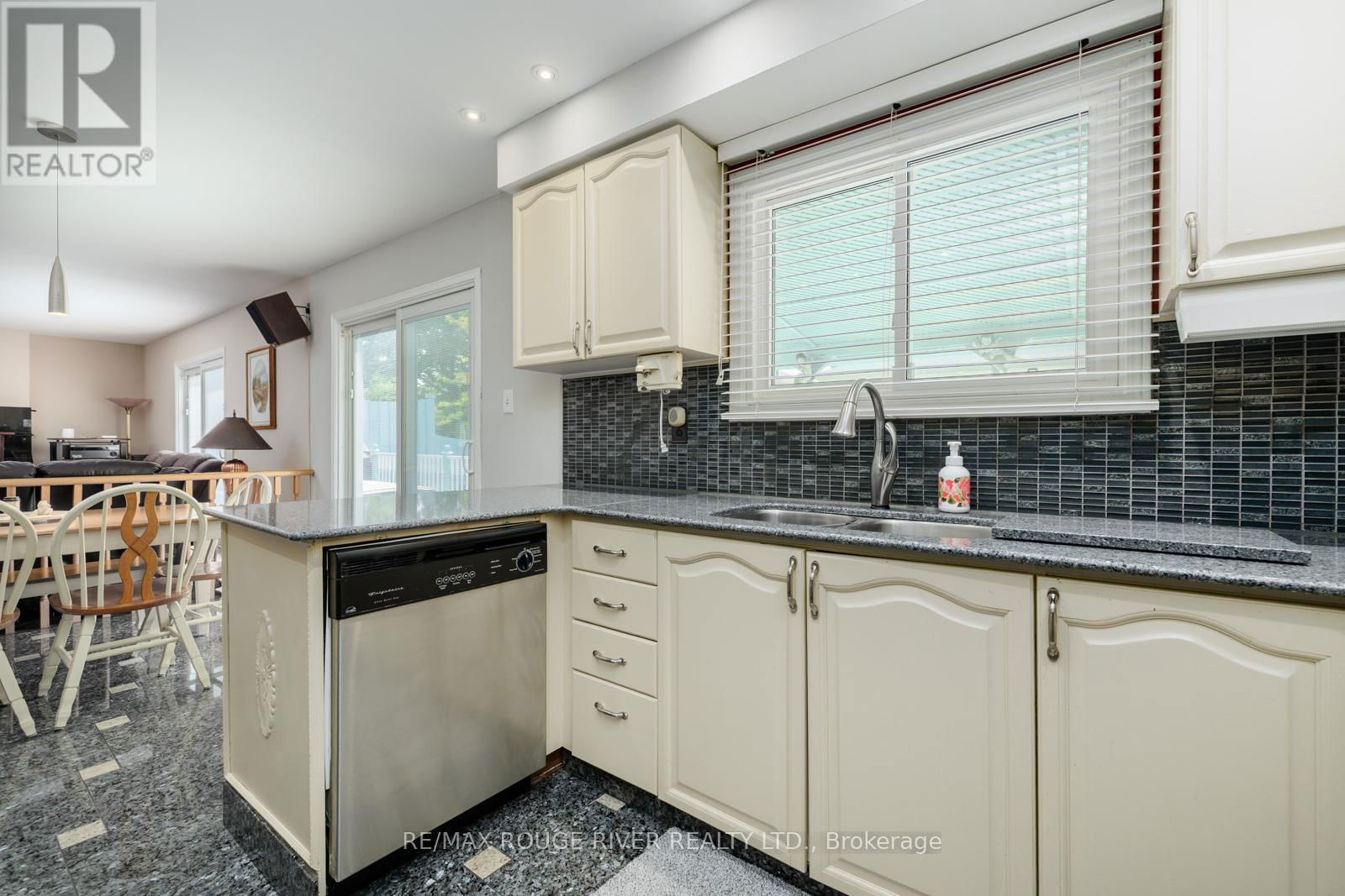 1106 RIDGE VALLEY DRIVE Image 18