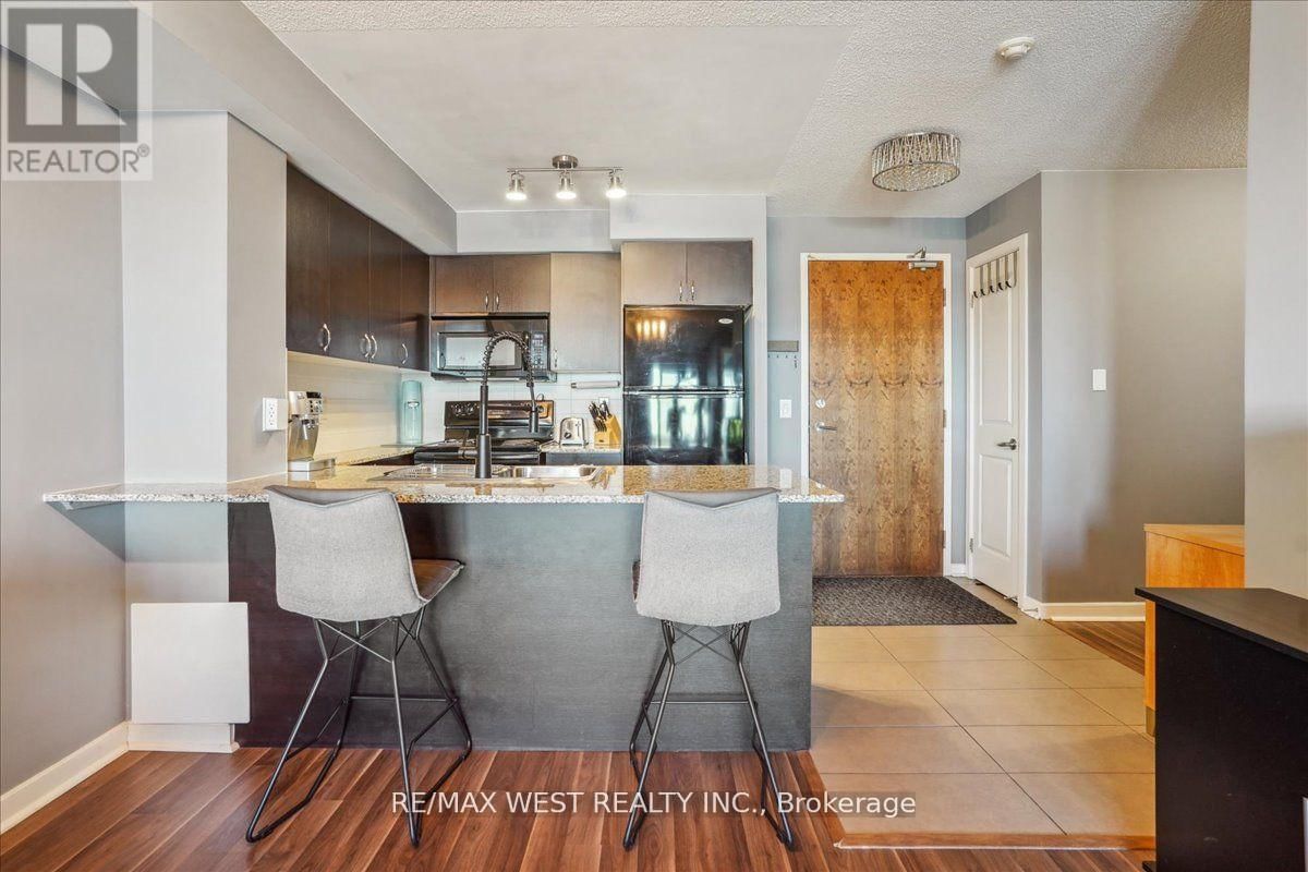 1105 - 1235 BAYLY STREET Image 3