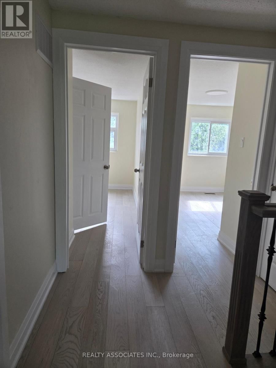 39 - 2 STONEHILL COURT Image 15