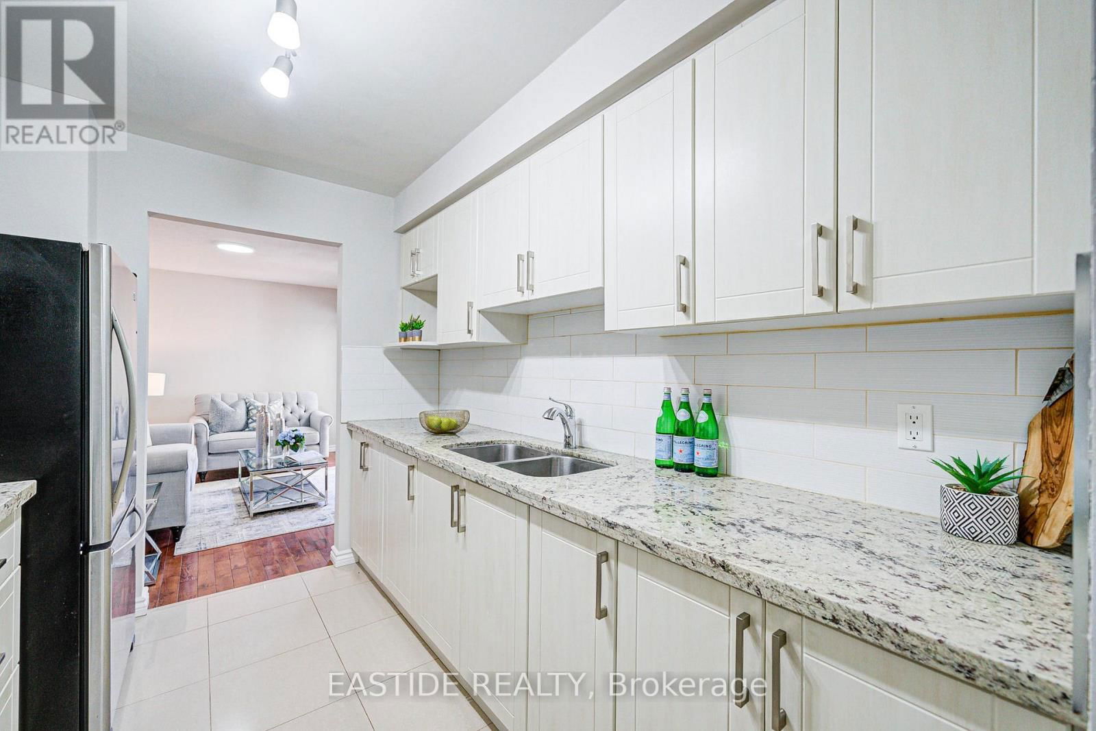 55 AMBERCROFT BOULEVARD Image 11