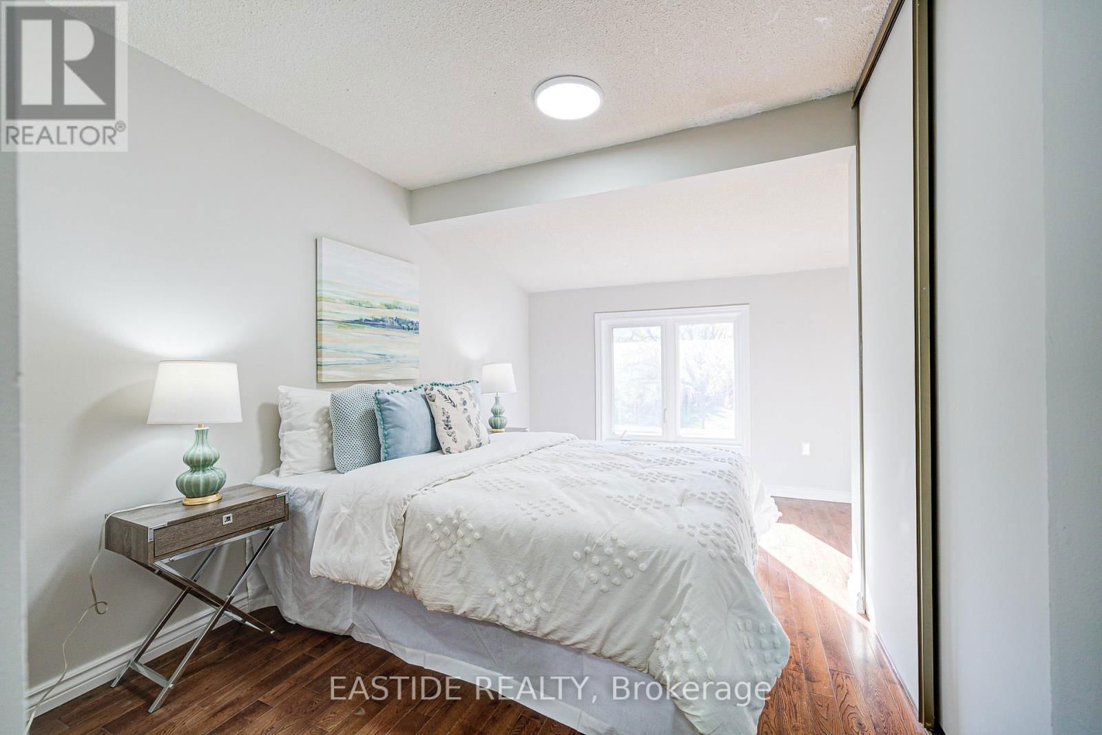 55 AMBERCROFT BOULEVARD Image 21