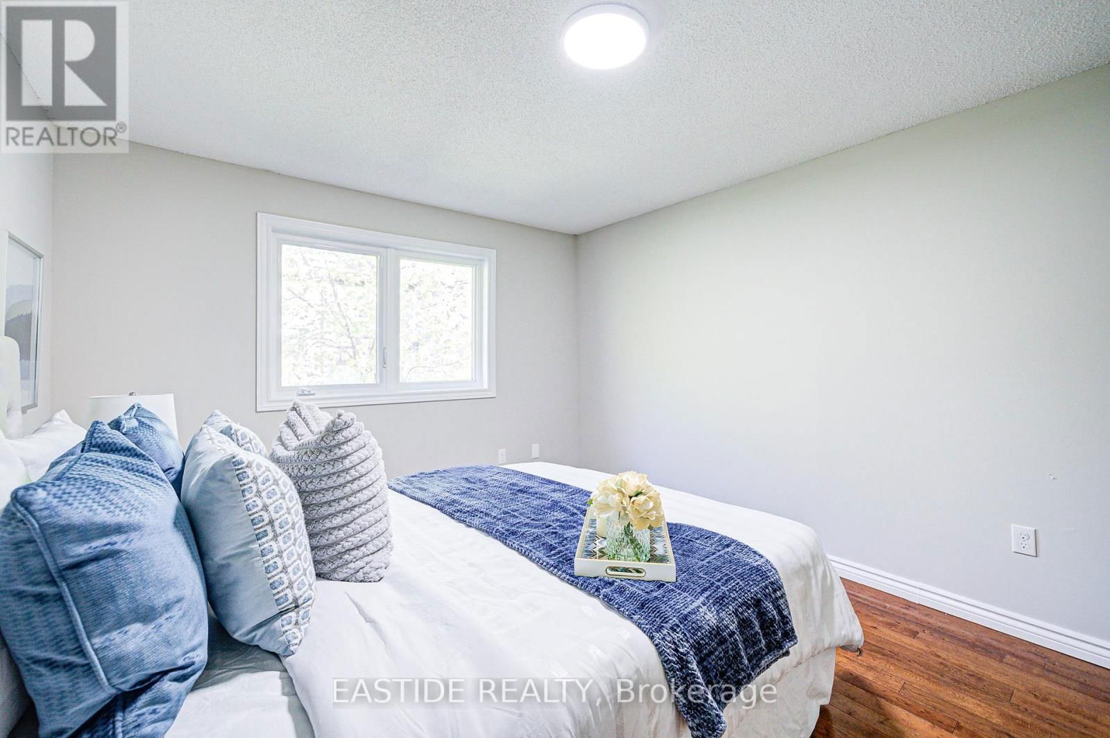 55 AMBERCROFT BOULEVARD Image 28