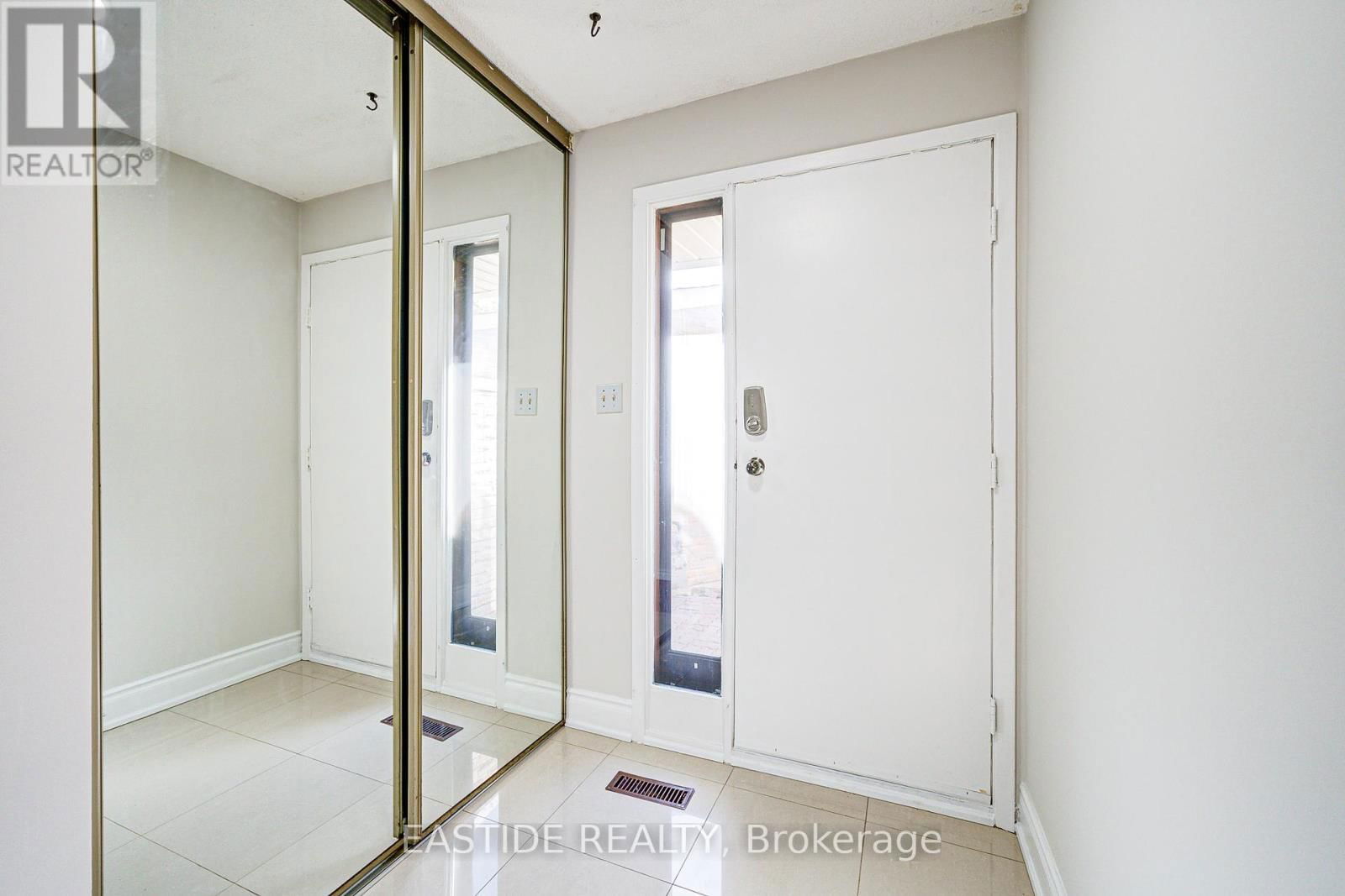 55 AMBERCROFT BOULEVARD Image 3