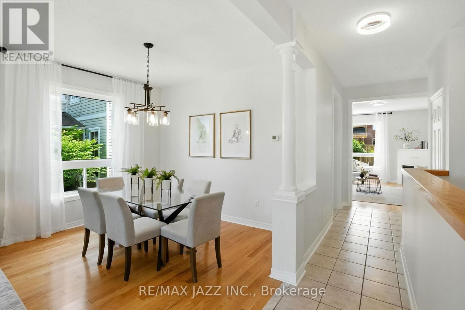 484 VICTORIA STREET Image 16