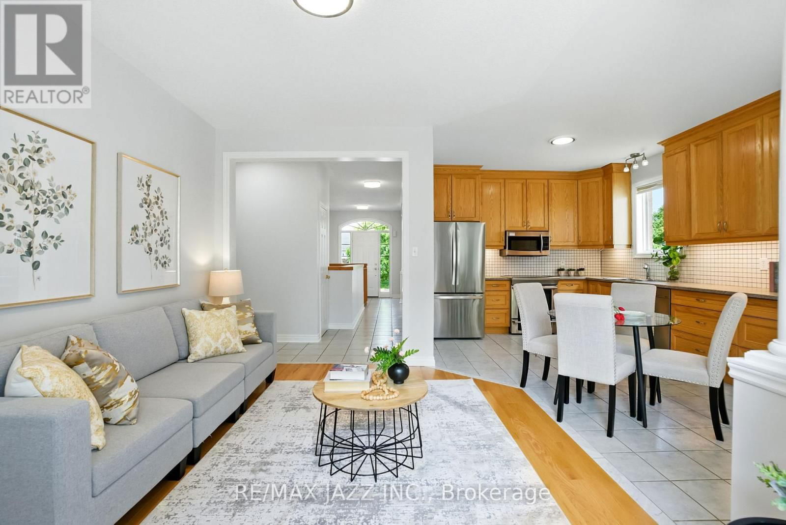 484 VICTORIA STREET Image 23