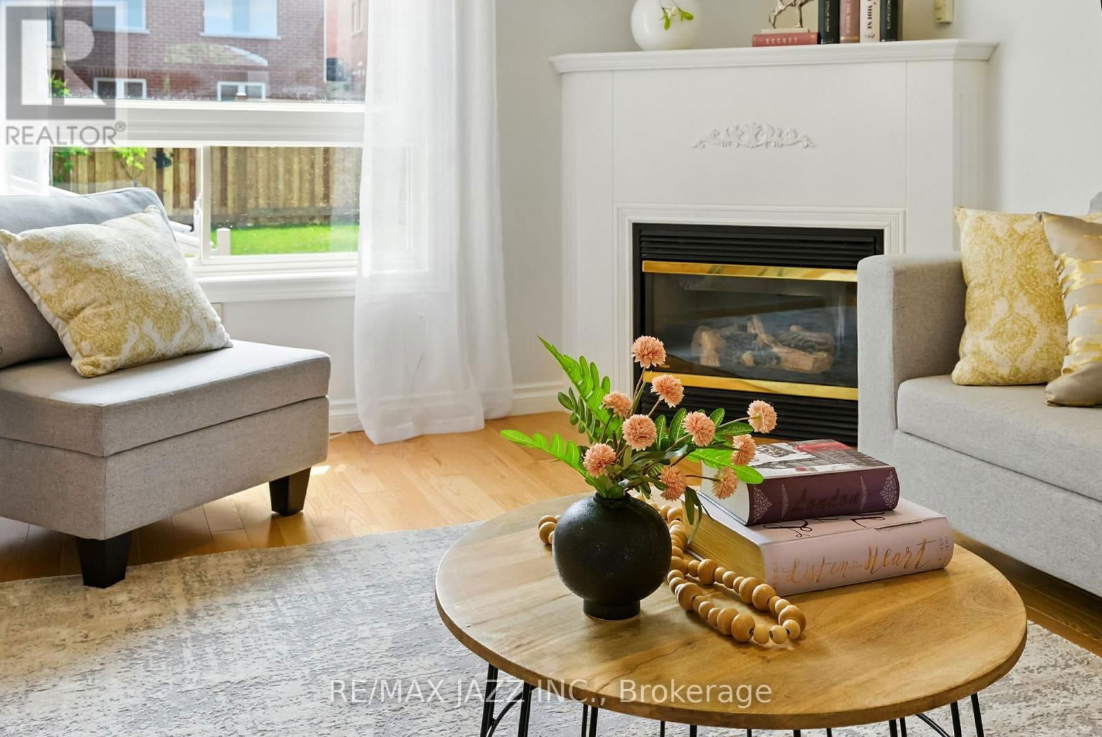 484 VICTORIA STREET Image 26