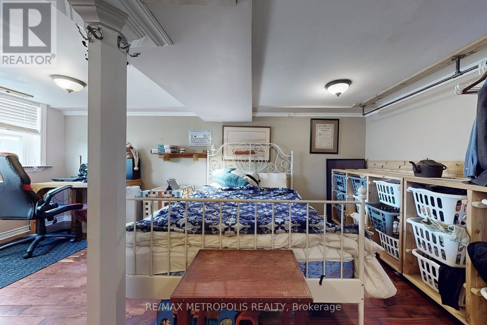 982 COSBURN AVENUE Image 34