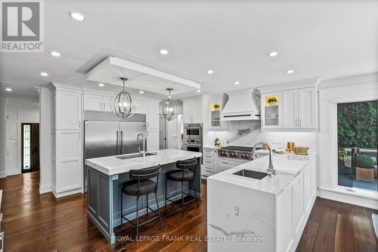 251 SHERWOOD COURT Image 11