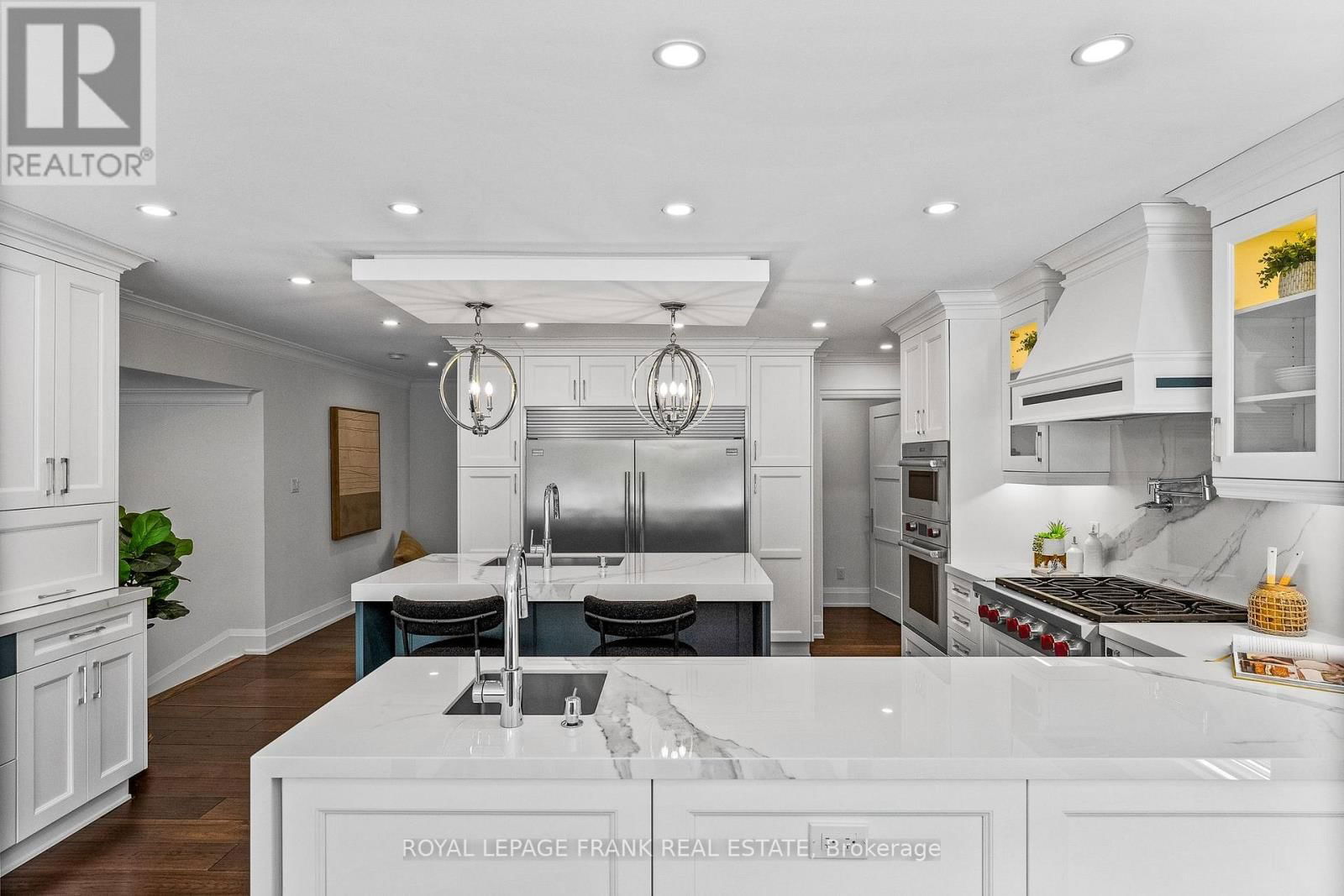 251 SHERWOOD COURT Image 14