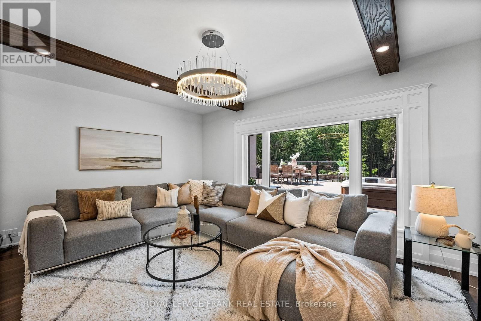 251 SHERWOOD COURT Image 23
