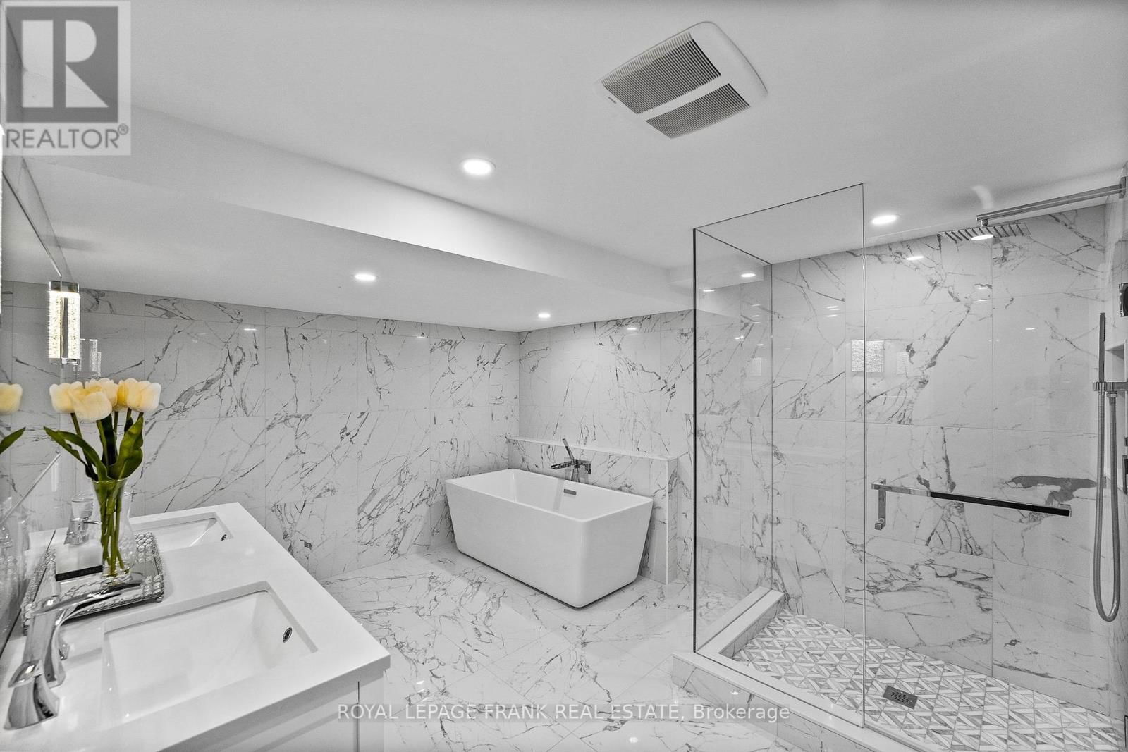 251 SHERWOOD COURT Image 35