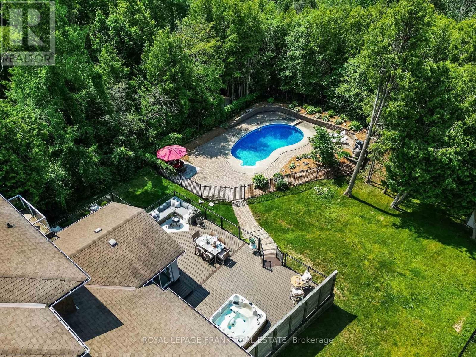 251 SHERWOOD COURT Image 41