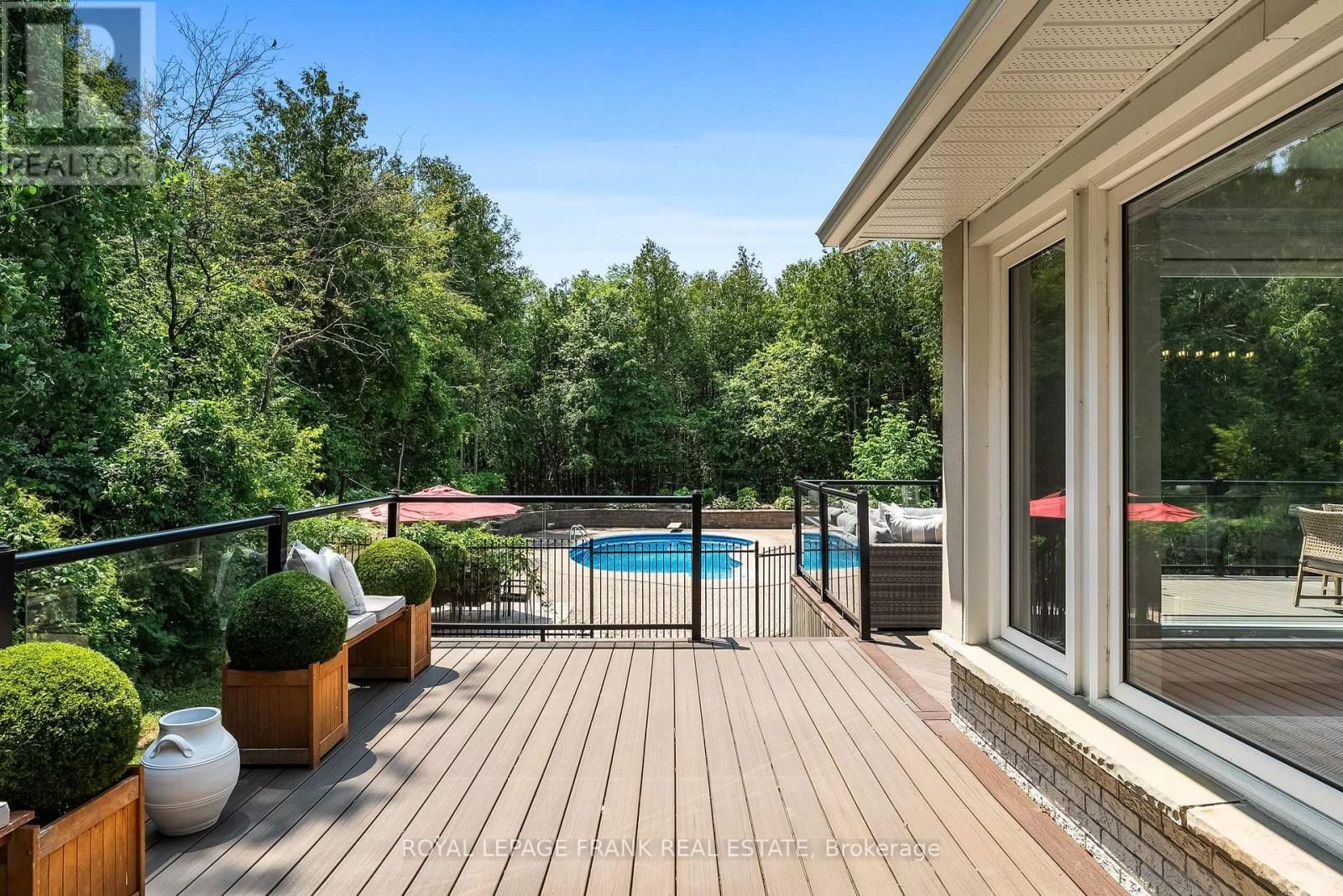 251 SHERWOOD COURT Image 46