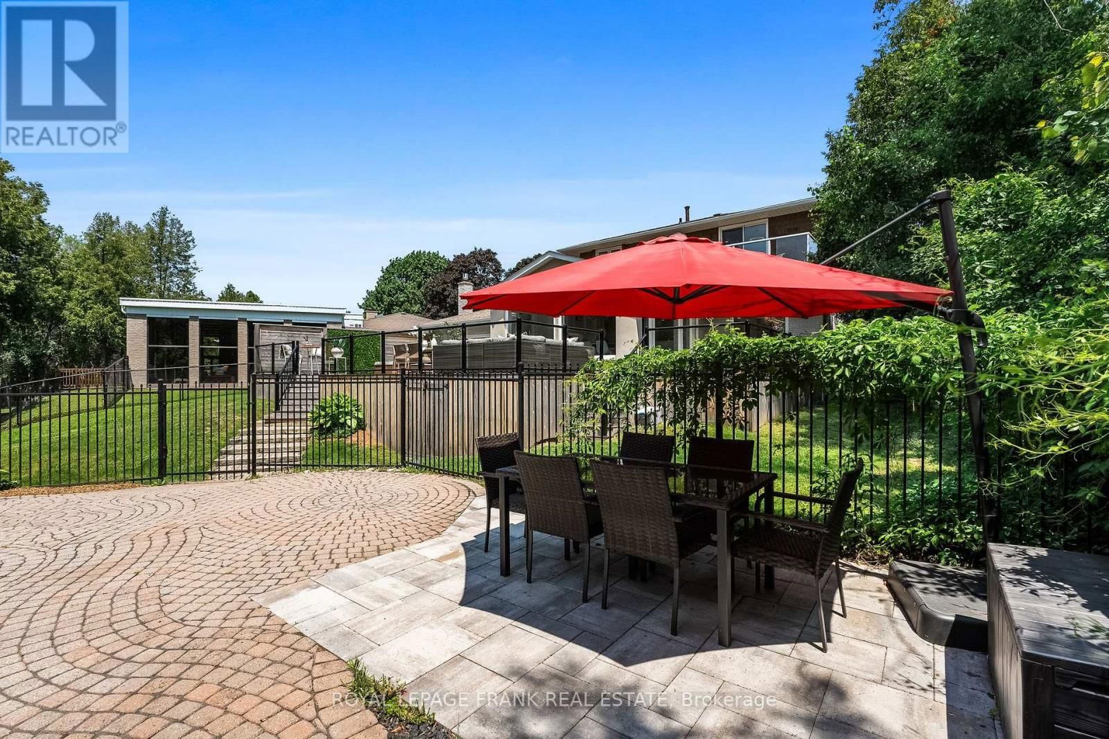 251 SHERWOOD COURT Image 47