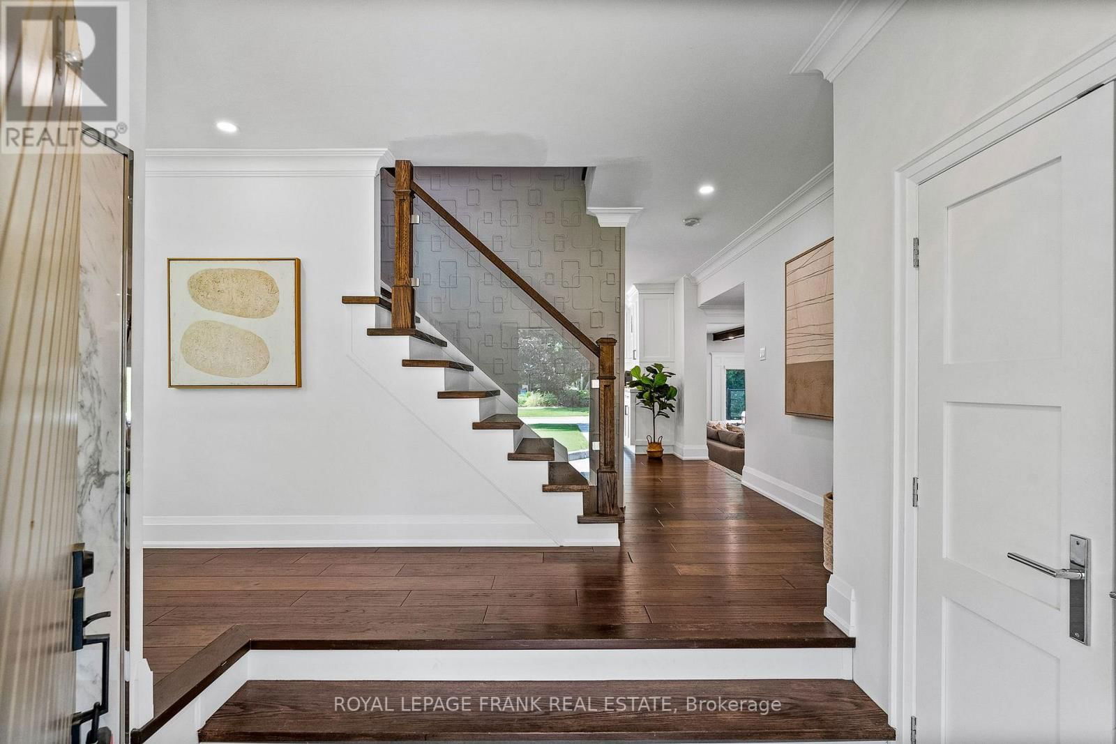 251 SHERWOOD COURT Image 5