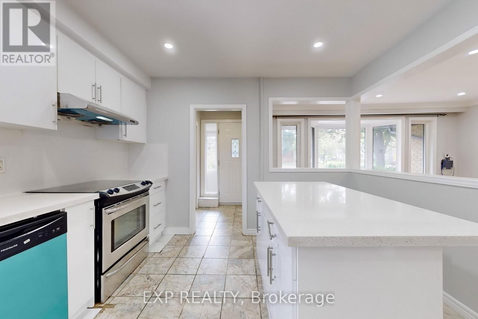 812 KENNEDY ROAD Image 14