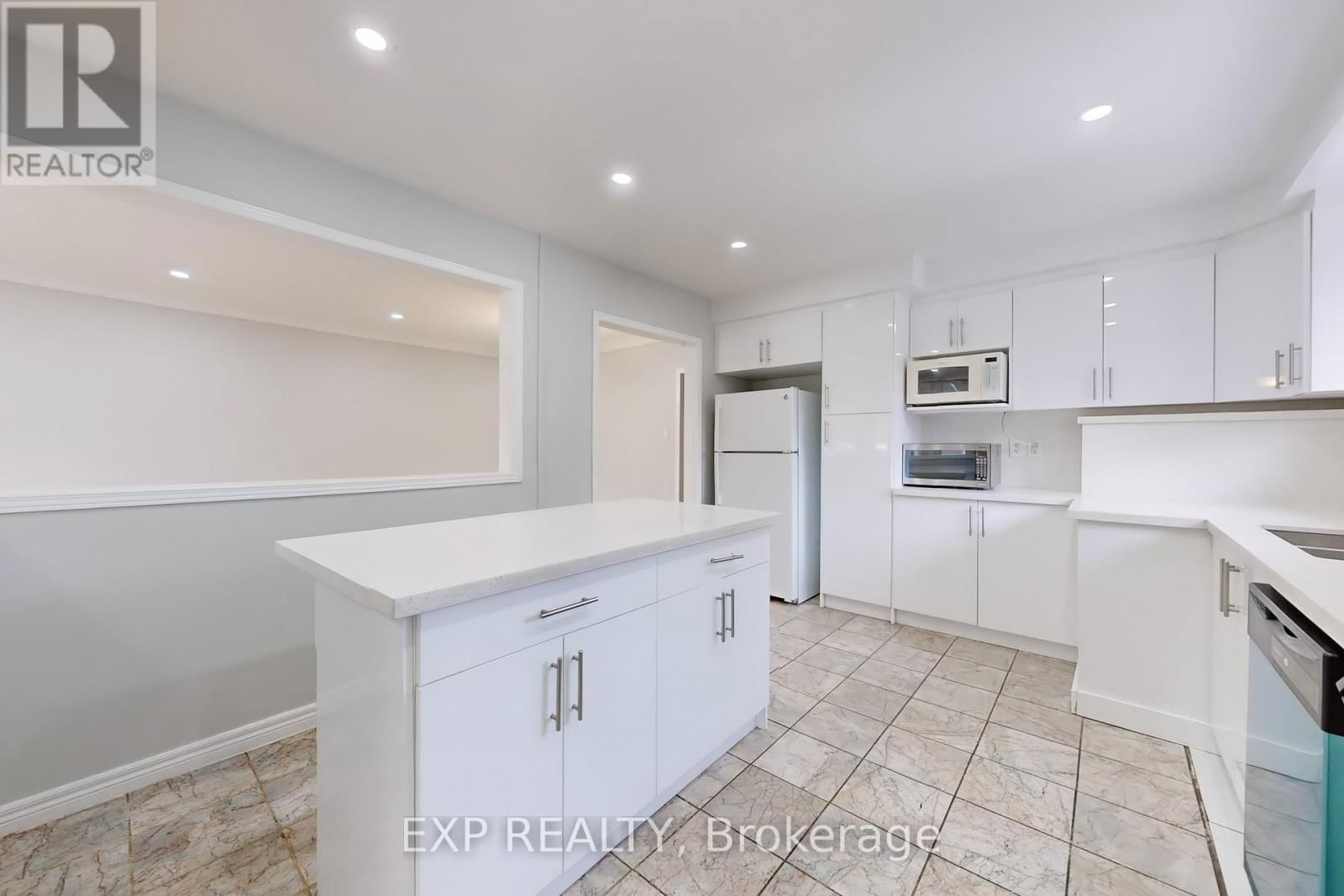 812 KENNEDY ROAD Image 15