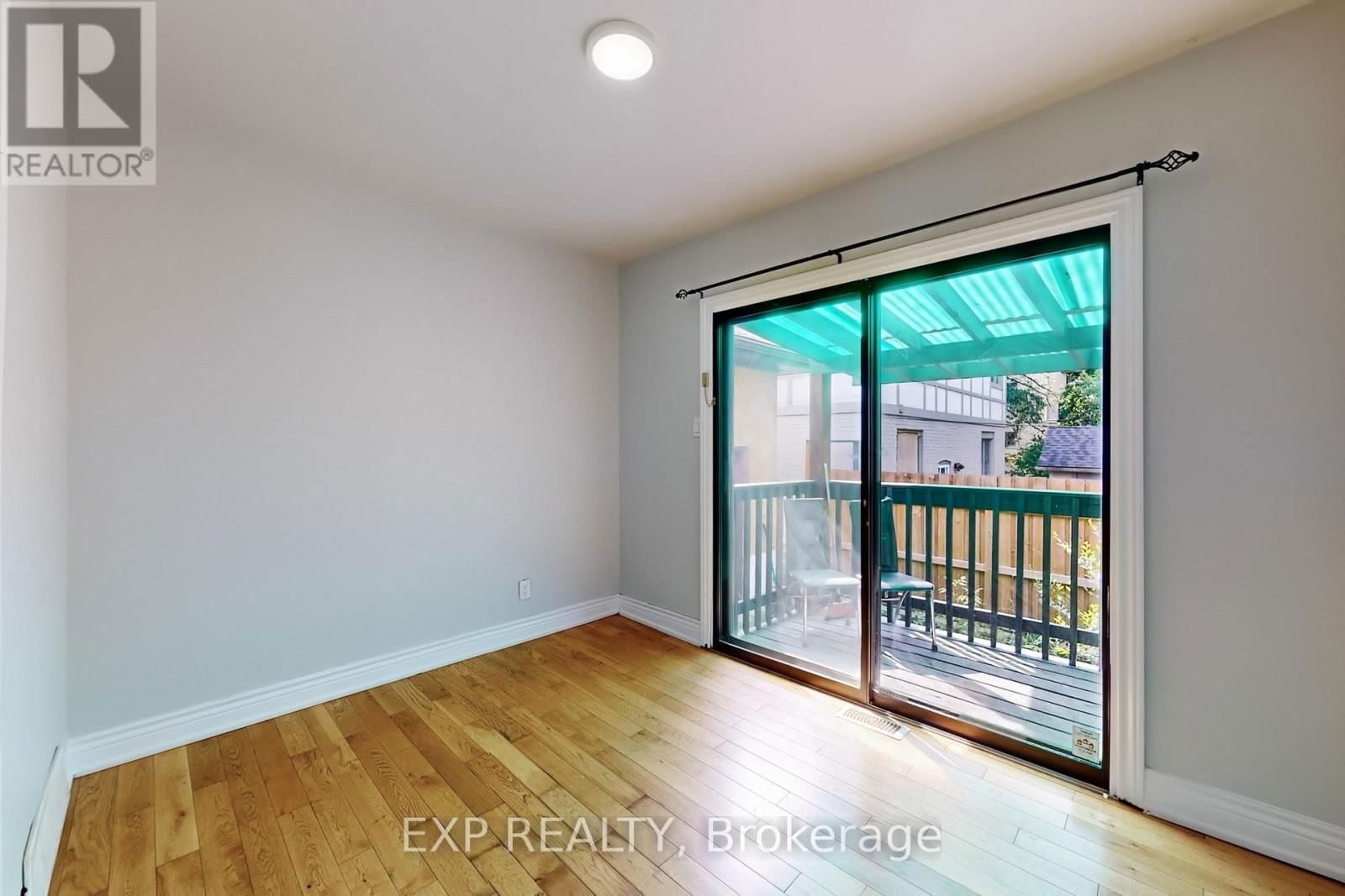 812 KENNEDY ROAD Image 25