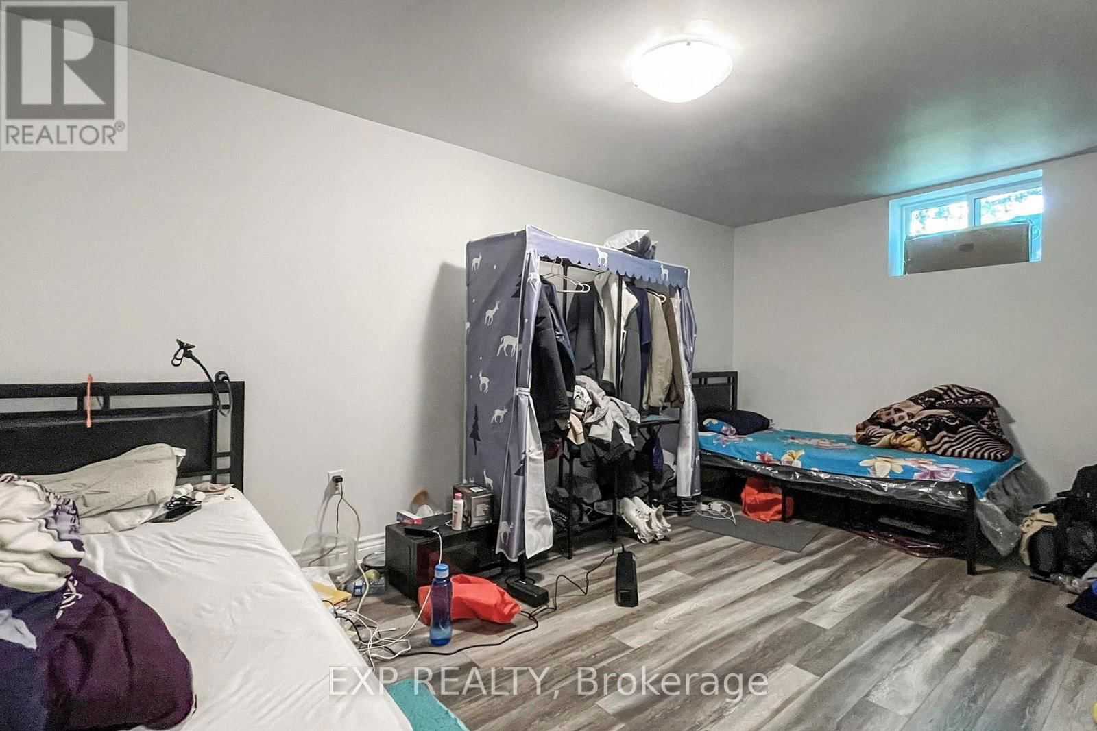 812 KENNEDY ROAD Image 35