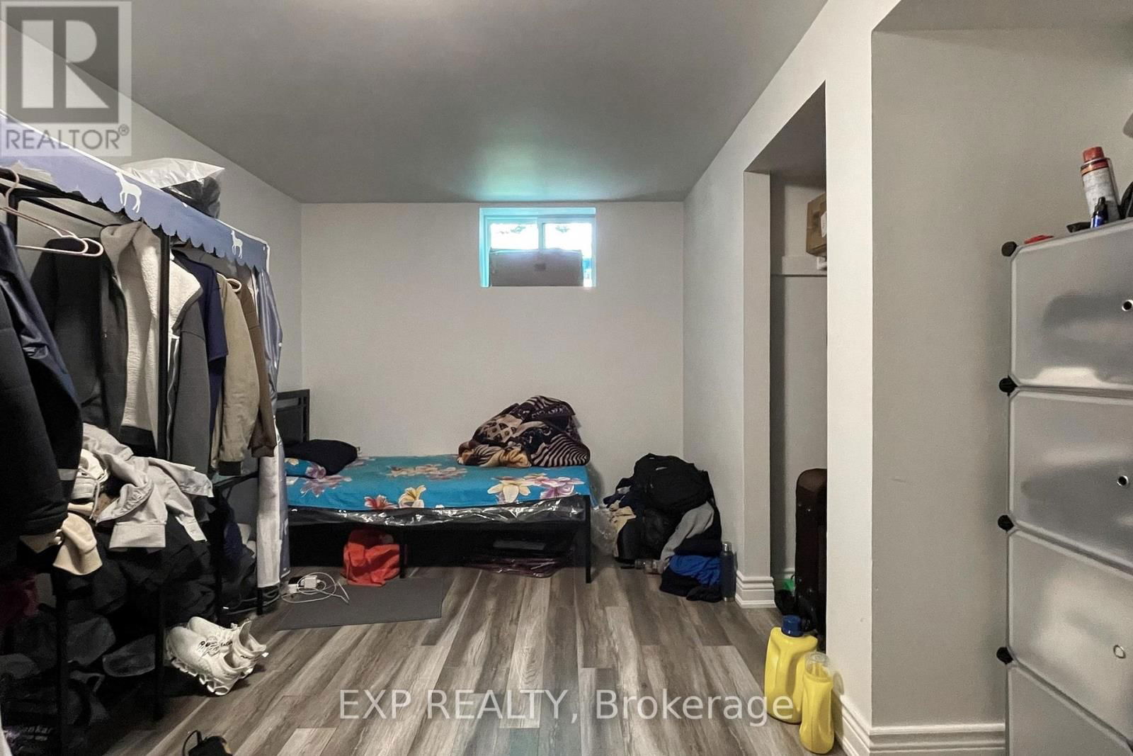 812 KENNEDY ROAD Image 38