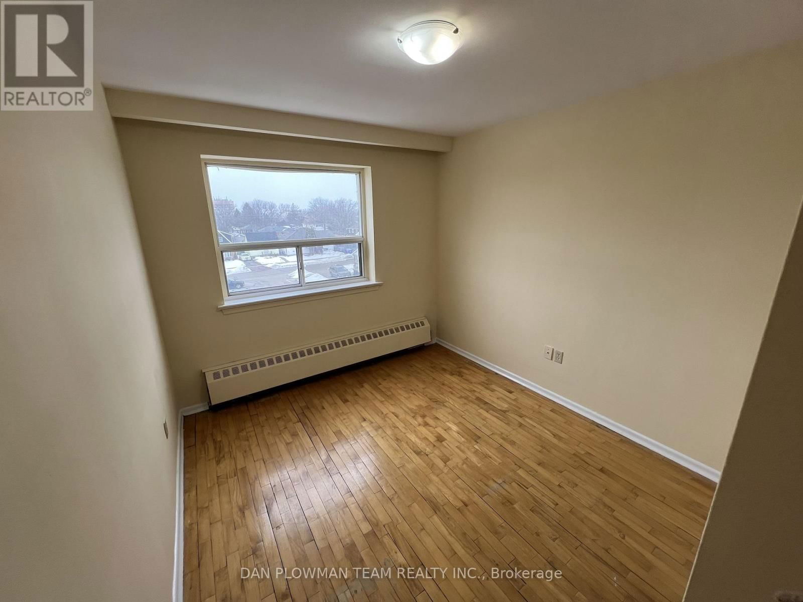 303 - 170 PARK ROAD SOUTH Image 6