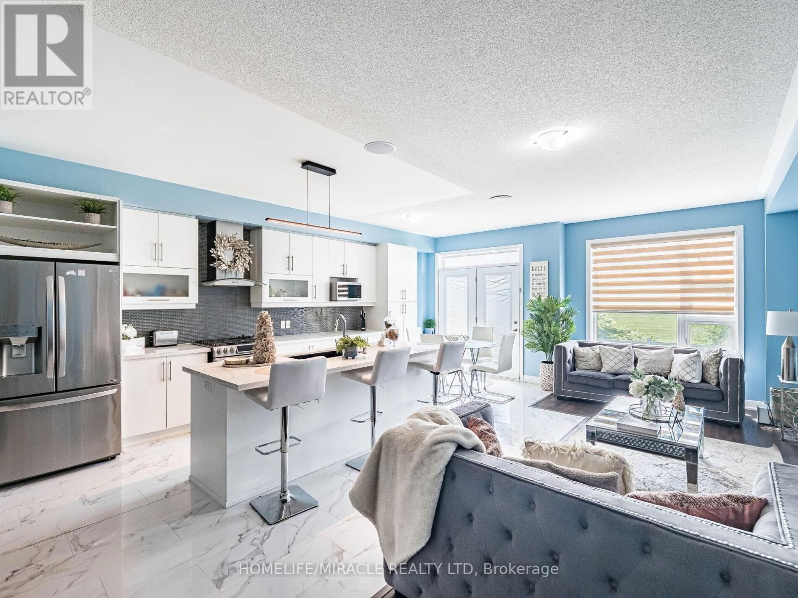 28 DONALD FLEMING WAY Image 12