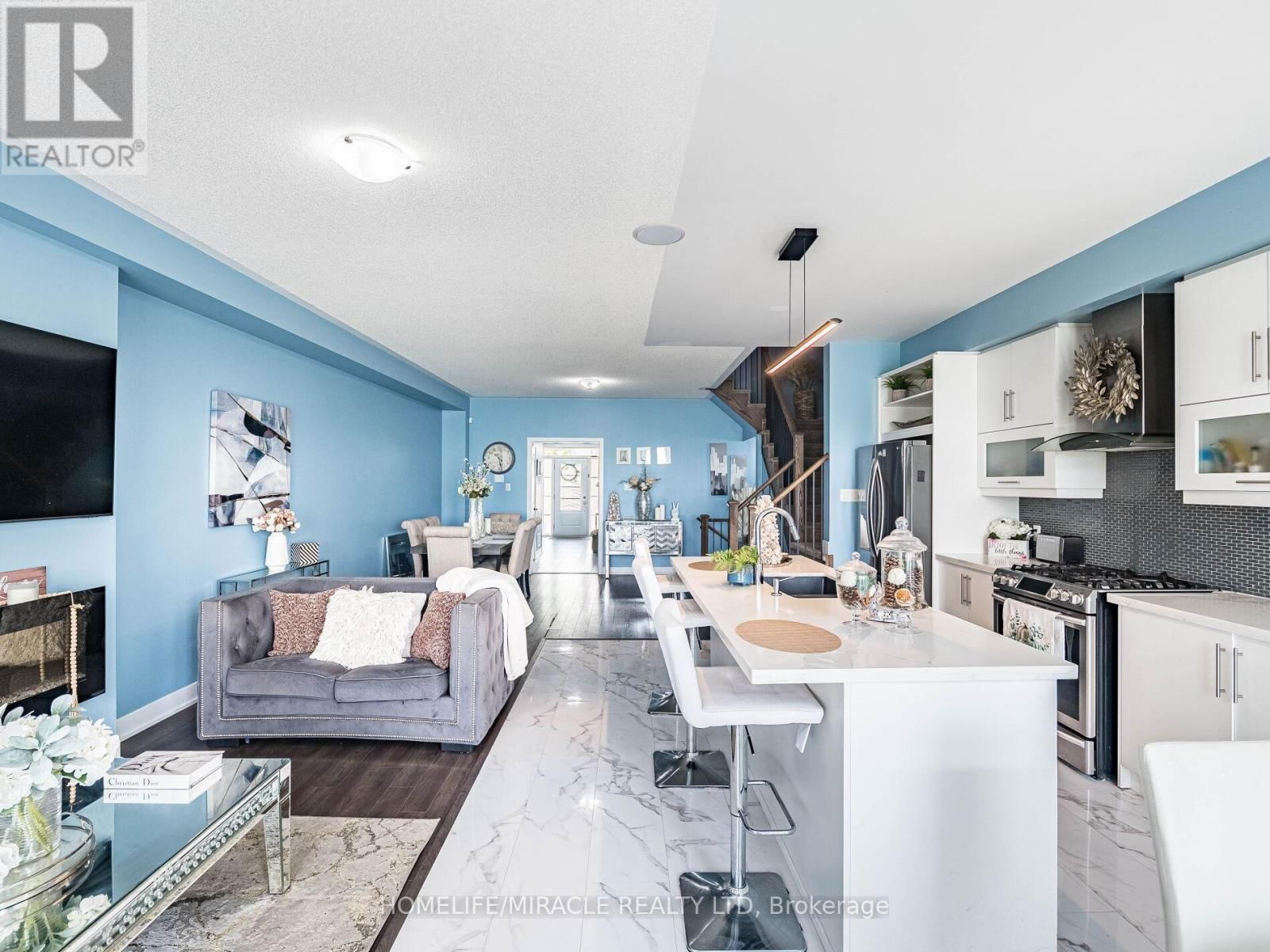 28 DONALD FLEMING WAY Image 15