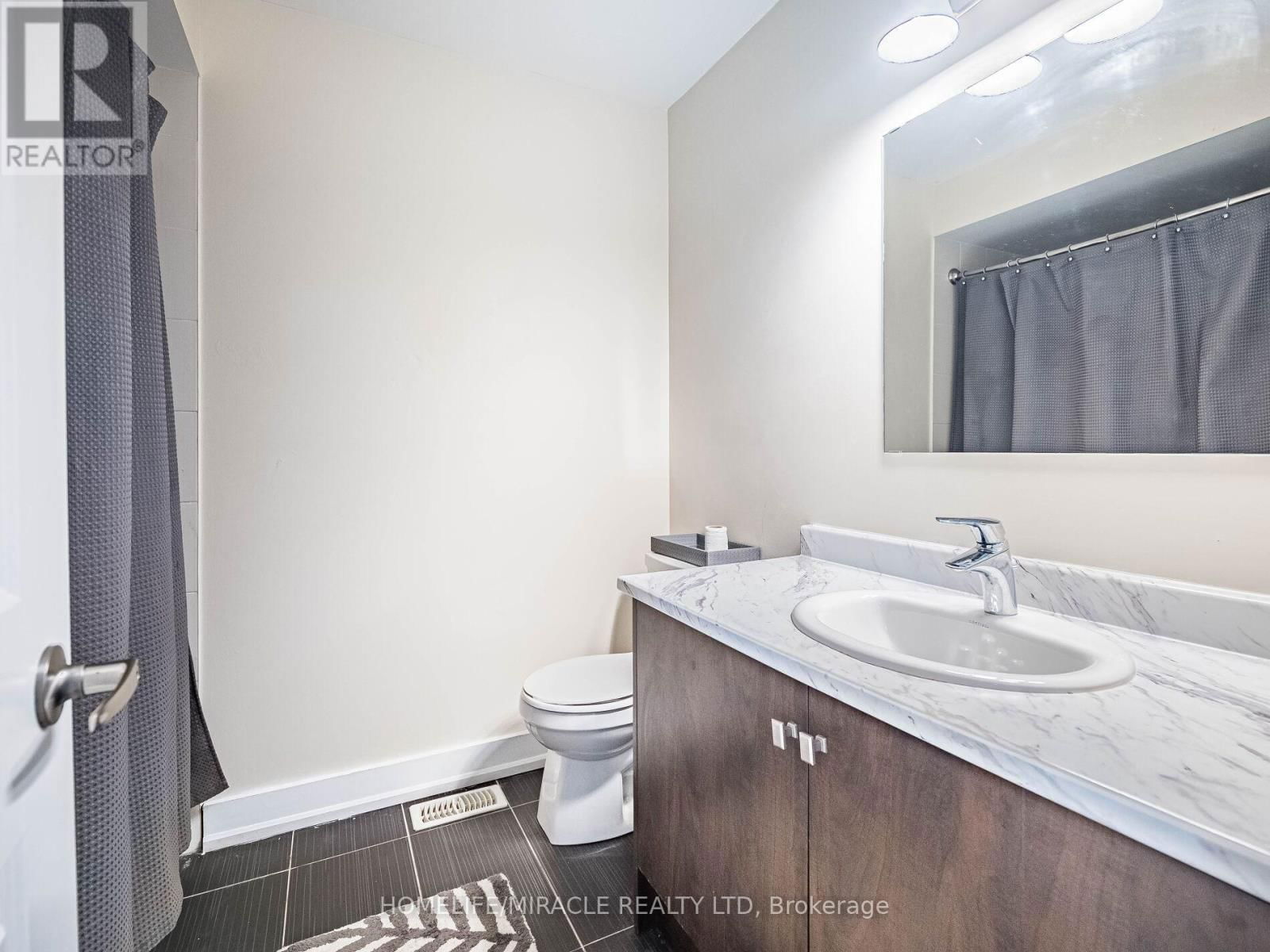 28 DONALD FLEMING WAY Image 39