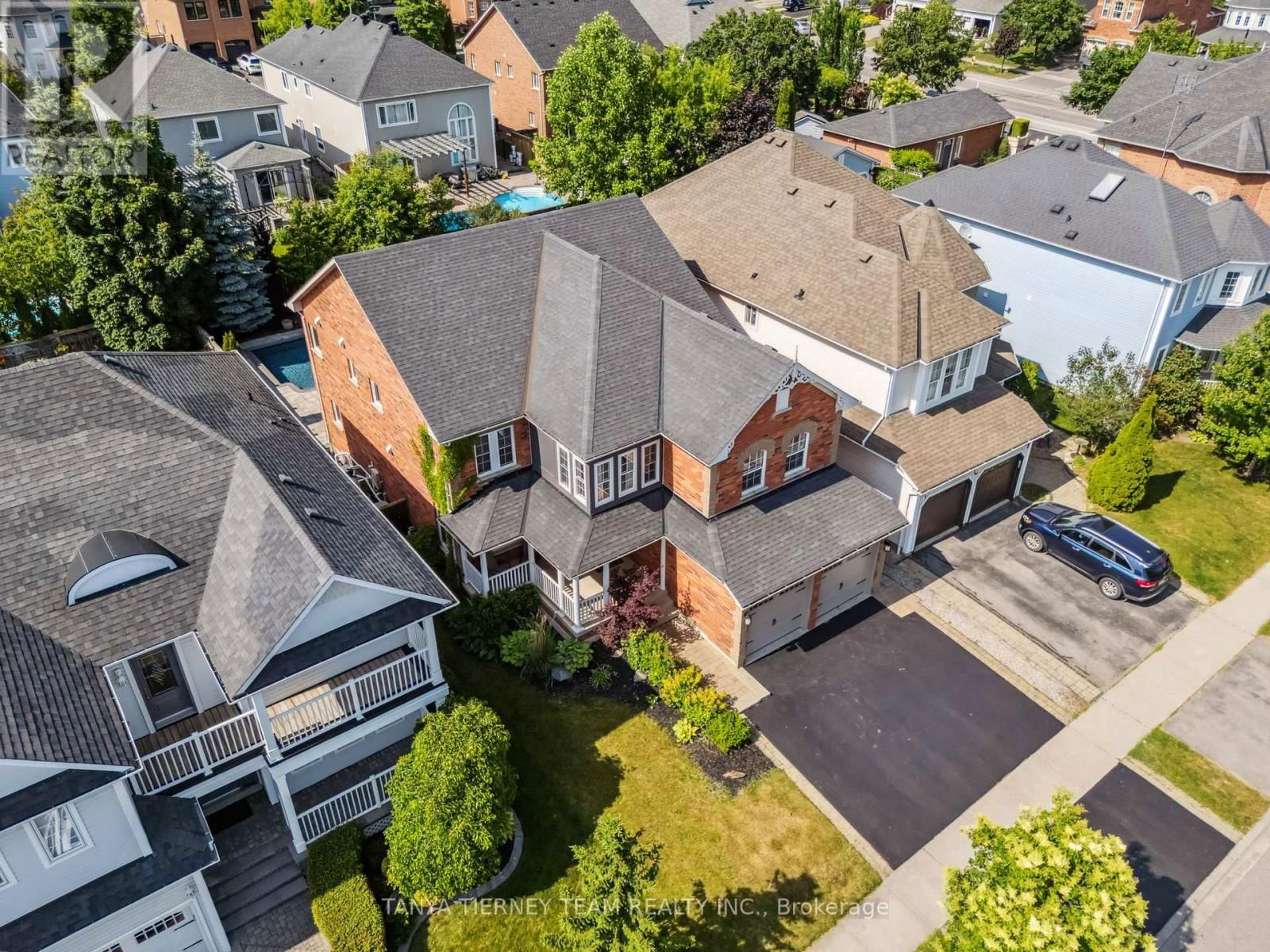8 NATHAN AVENUE Image 1