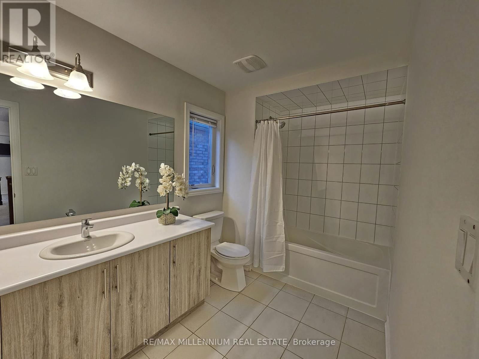 139 CROMBIE STREET Image 19