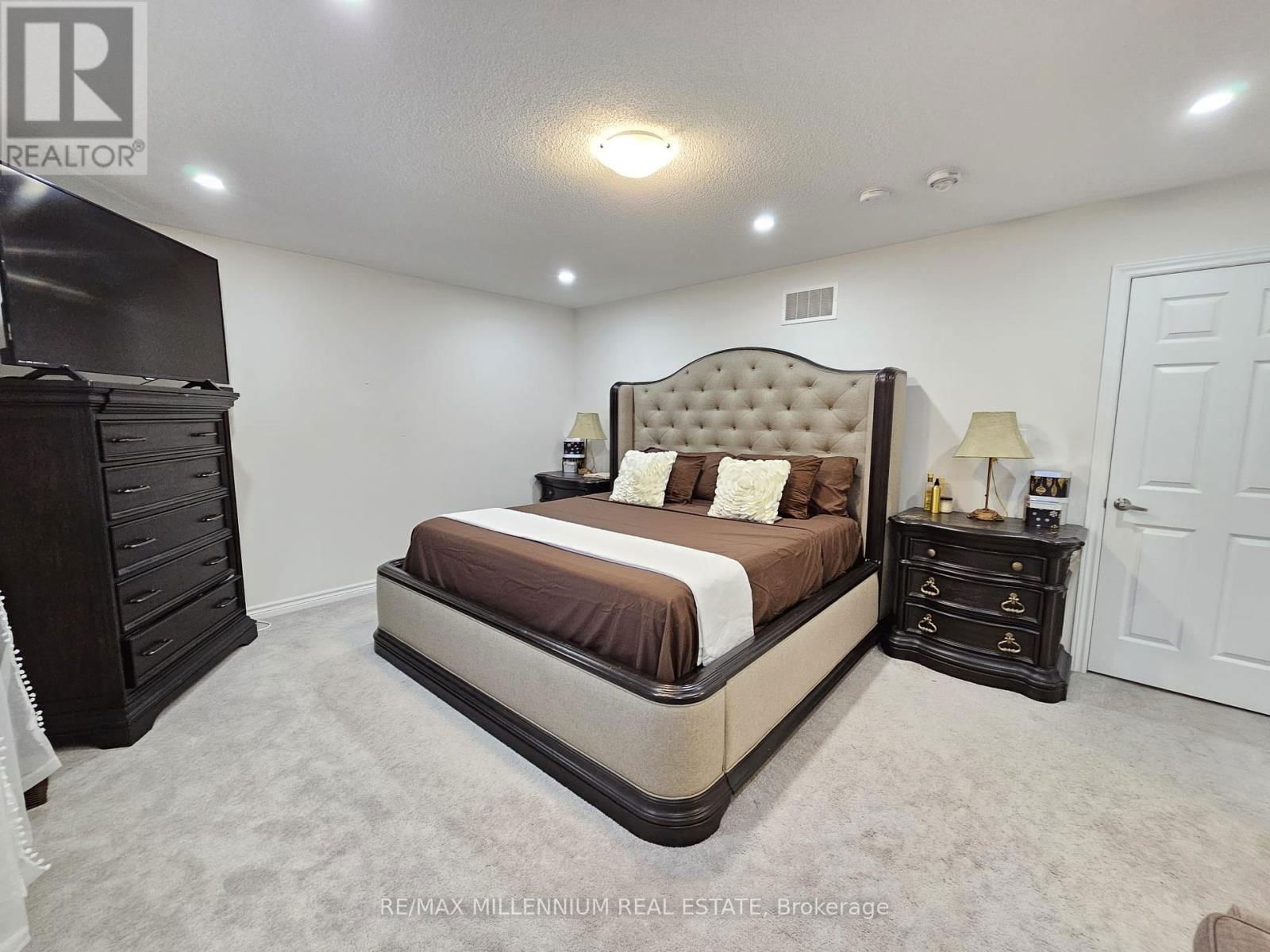 139 CROMBIE STREET Image 24